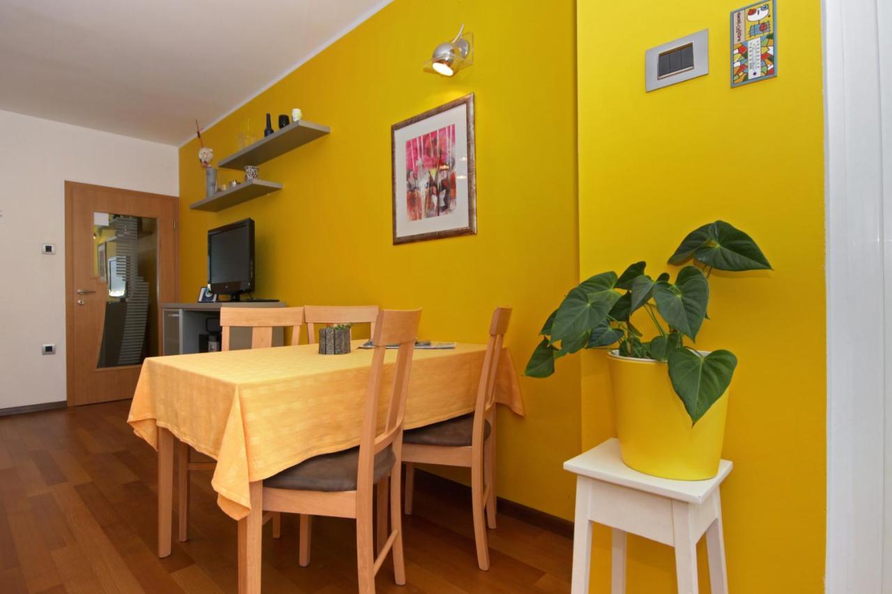 Apartment Bizjak Pula Exteriör bild