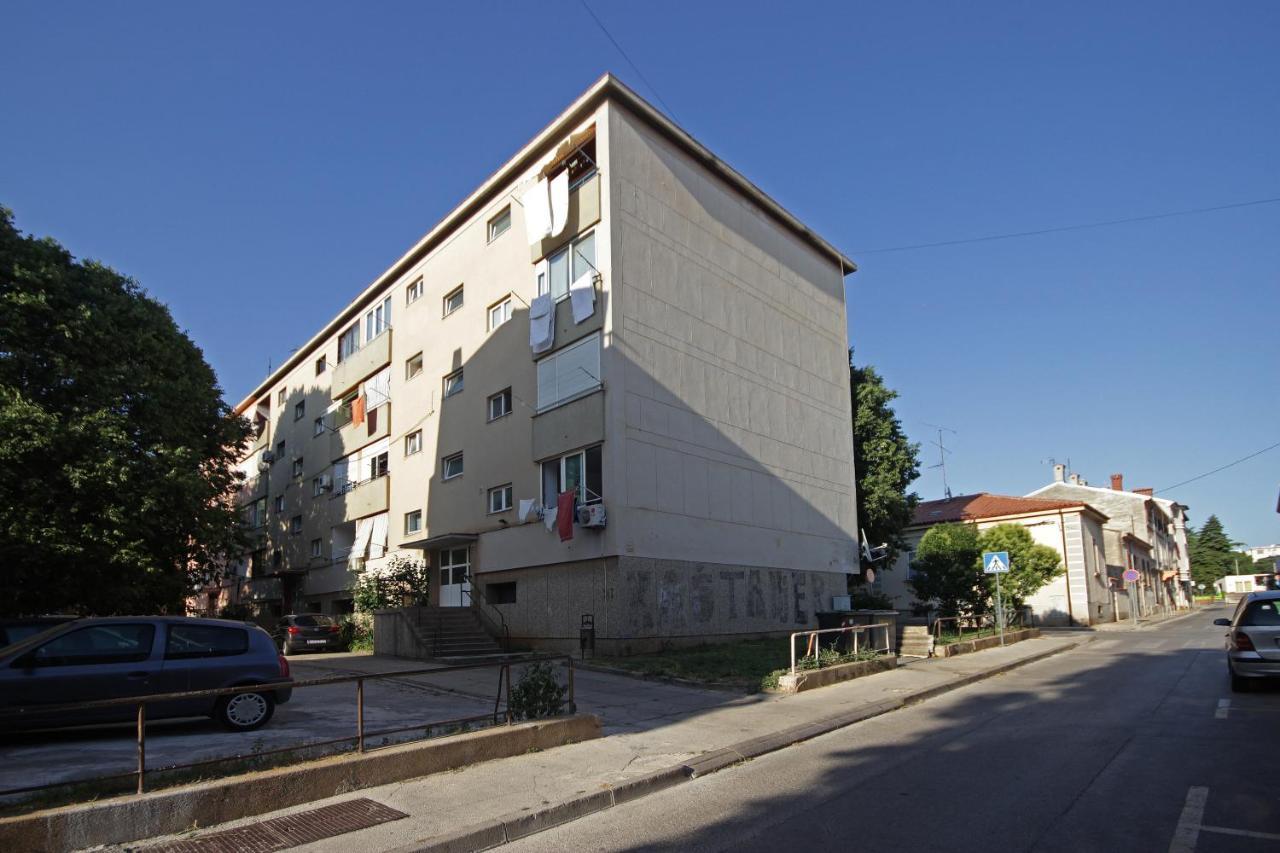 Apartment Bizjak Pula Exteriör bild